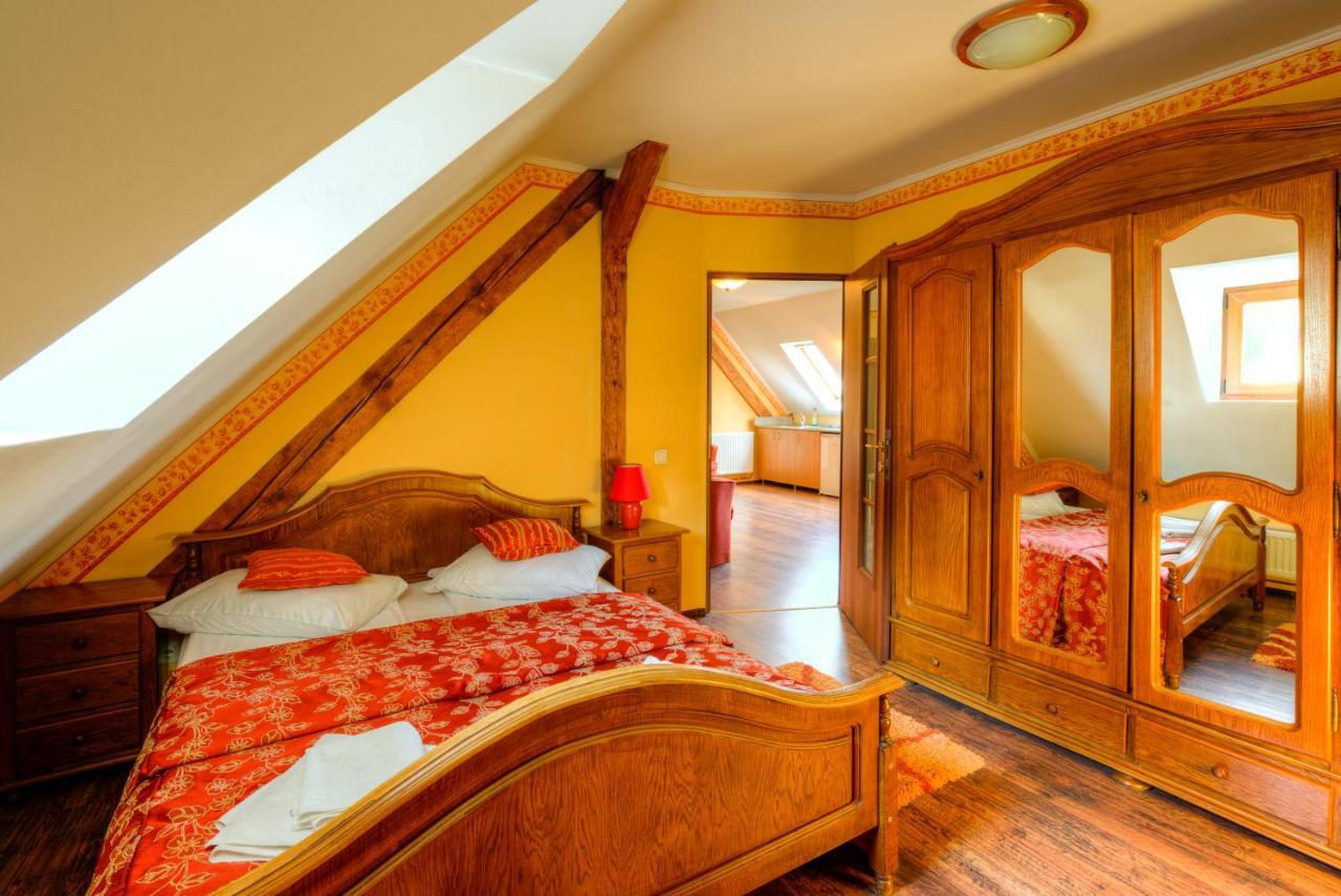 House Of Dragons Apartments Sighisoara Exterior photo